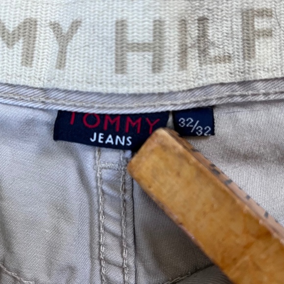 Vintage Tommy Hilfiger Tommy Jeans Khaki Cargo Pants Size 32 x 32 - Picture 5 of 15
